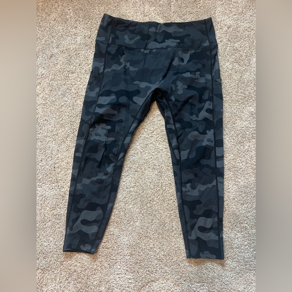 Camo leggings